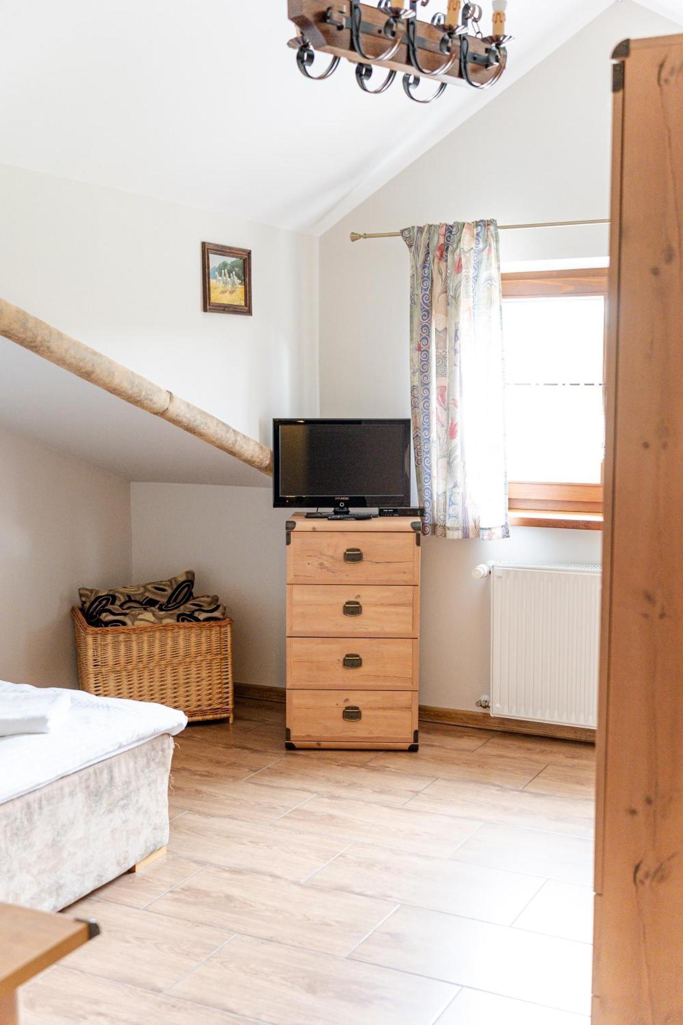 Stanica Hucul Hotell Sułkowice Exteriör bild
