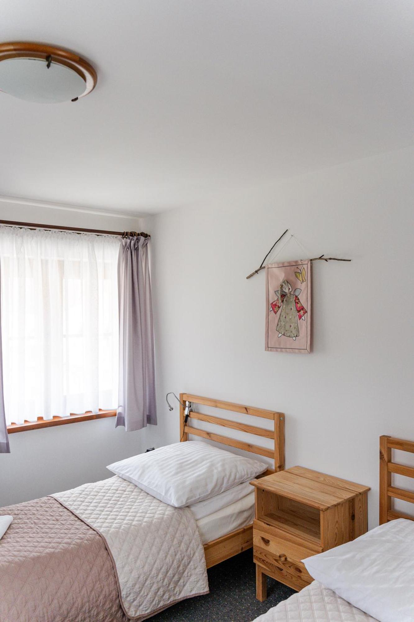 Stanica Hucul Hotell Sułkowice Exteriör bild