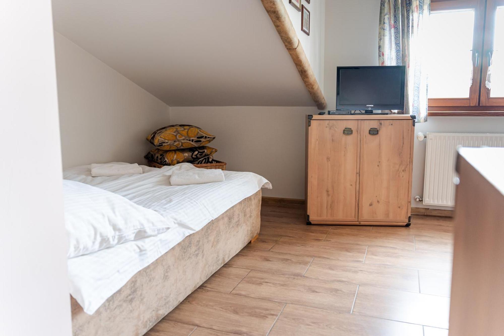 Stanica Hucul Hotell Sułkowice Exteriör bild